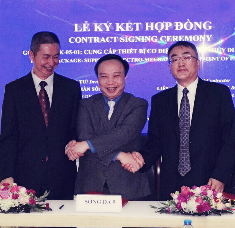 Lễ ký kết hợp đồng gói thầu PK-05-01: Cung cấp thiết bị cơ điện nhà máy thủy điện Pake