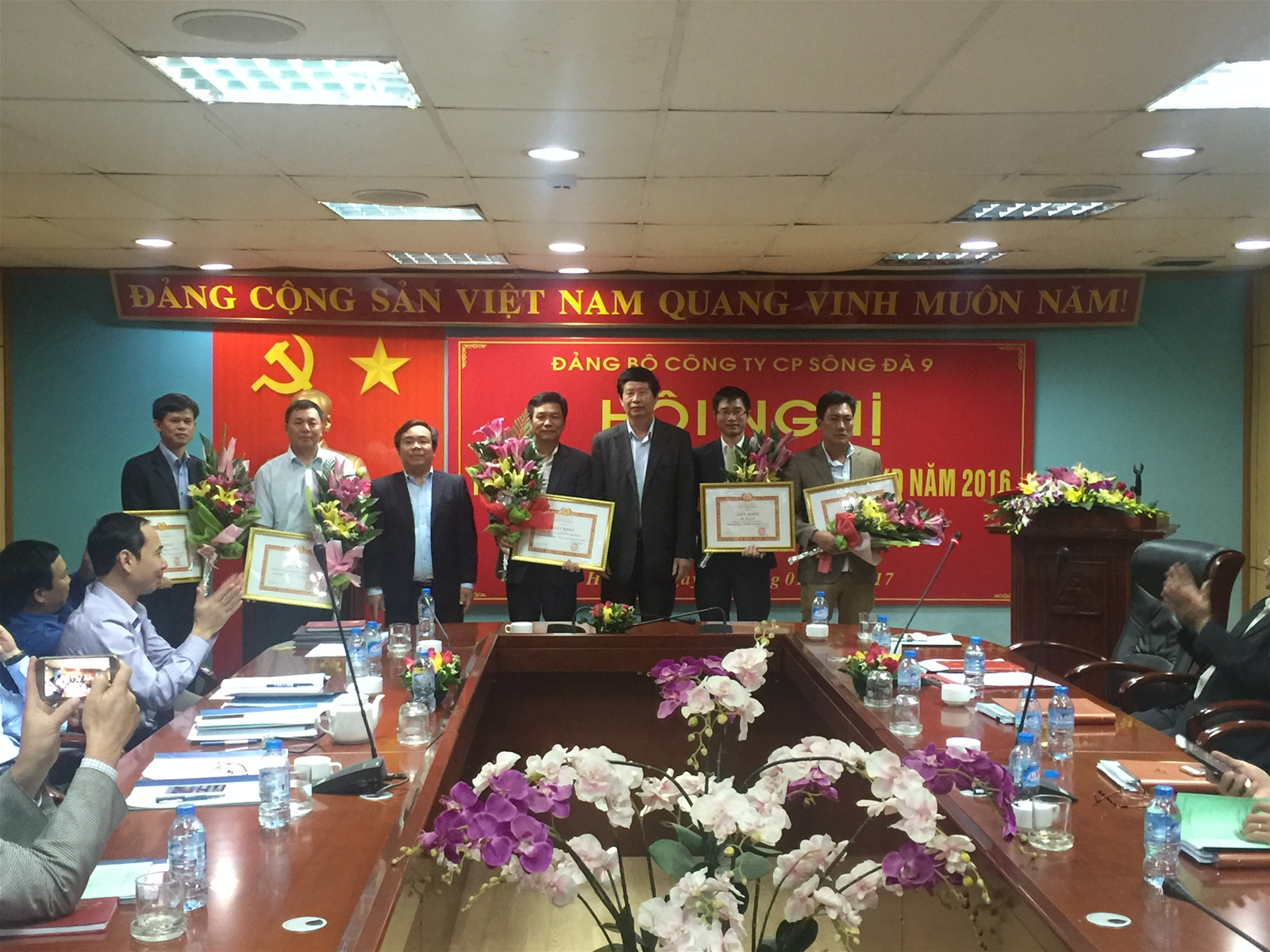 Hội nghị tổng kết công tác xây dựng Đảng, công tác SXKD năm 2016, triển khai nhiệm vụ năm 2017 Đảng bộ Công ty CP Sông Đà 9